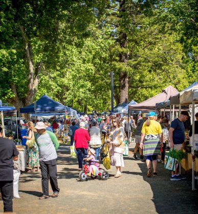 ToowoombaFarmersMarket_Image2-scaled-1