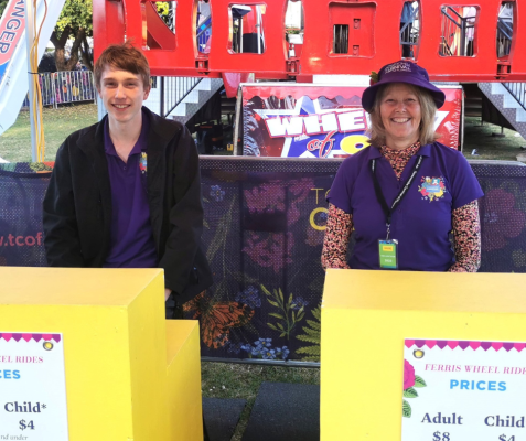 Volunteers-Ferris Wheel