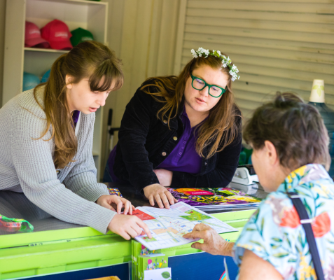 Volunteers-Info Hub2