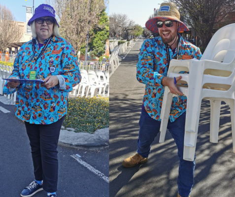 Volunteers-ParadeSeating