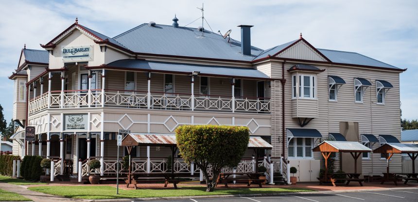 Weekend-Table-Bull-Barley-1